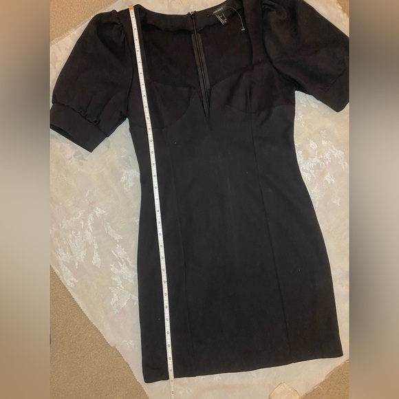 Forever 21 Women’s Black Fitted Mini Dress Puffy Sleeves size Large - Picture 3 of 7
